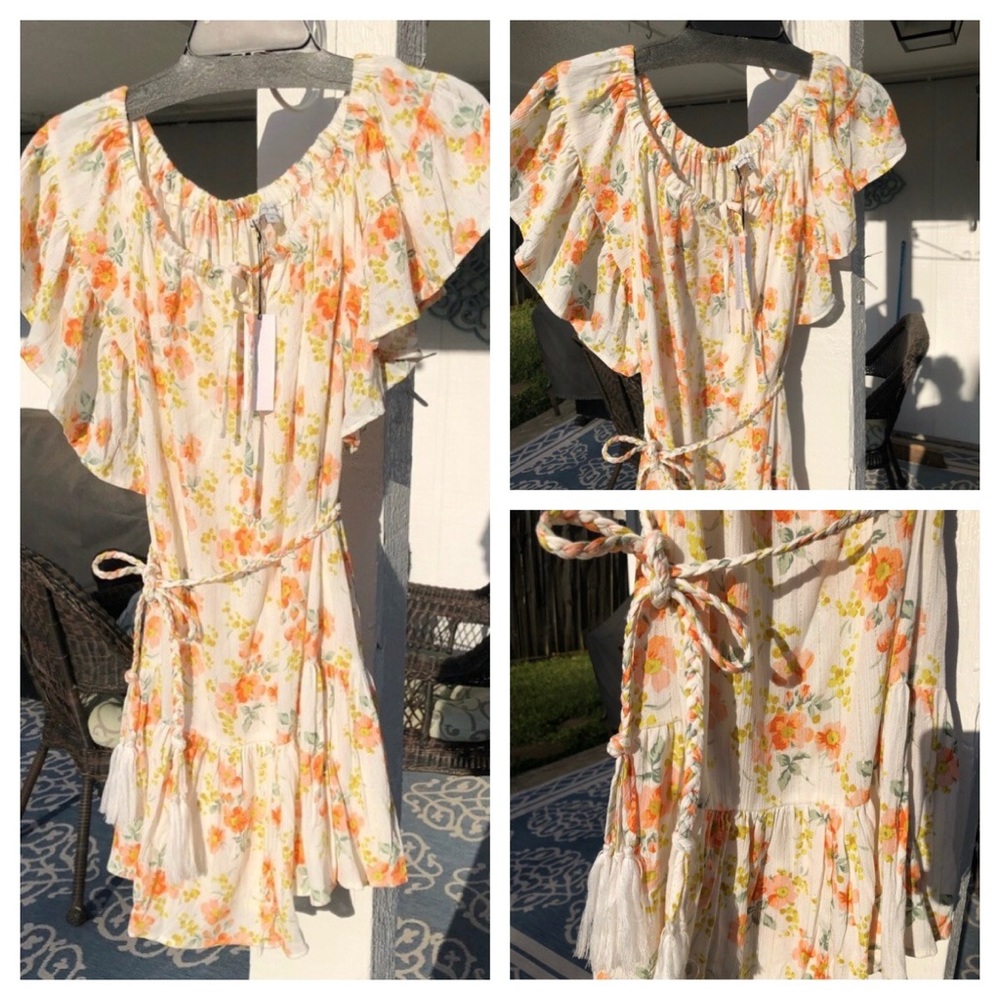 Cupcakes and Cashmere Ruffle Sleeve Floral Dress M